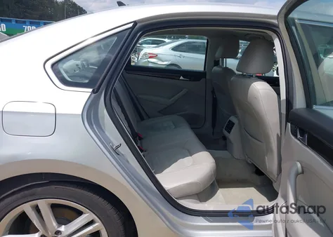 2014 Volkswagen Passat 1.8T Sel Premium from USA, damaged, VIN 1VWCT7A37EC009674